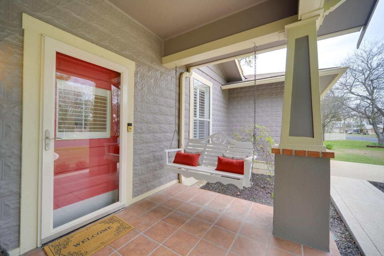 Fredericksburg Home With Pool About 1 Mi To Main Street! Bagian luar foto